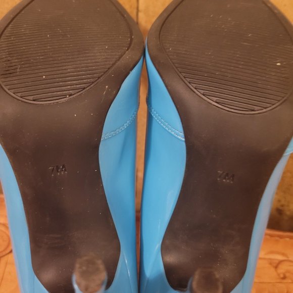 Beautiful Guess Electric Blue Patent Leather Stilettos Pointed Toe Size: 7M - Picture 7 of 9